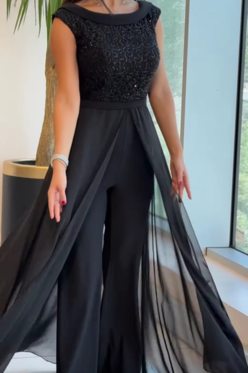 Katerina - Stylový bezrukávový kombinéza