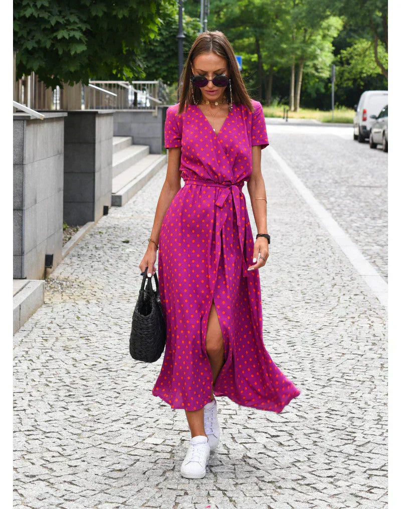 Vlasta - Elegantní šaty s výstřihem do V a tvarujícím střihem