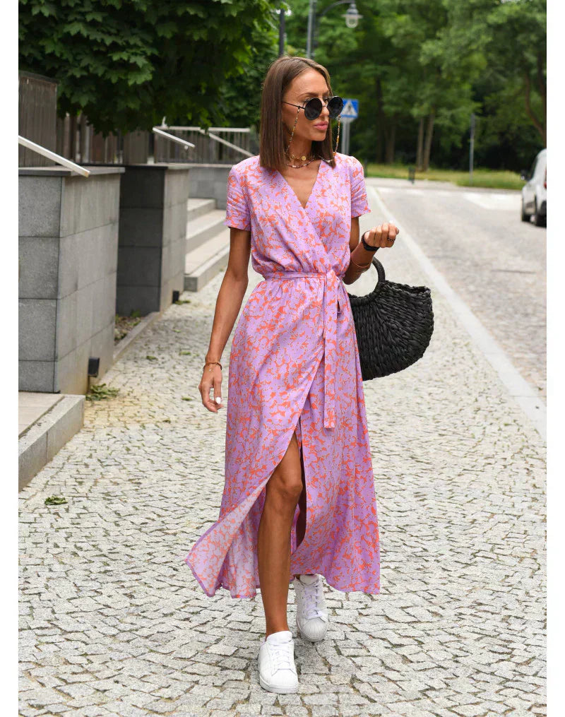 Vlasta - Elegantní šaty s výstřihem do V